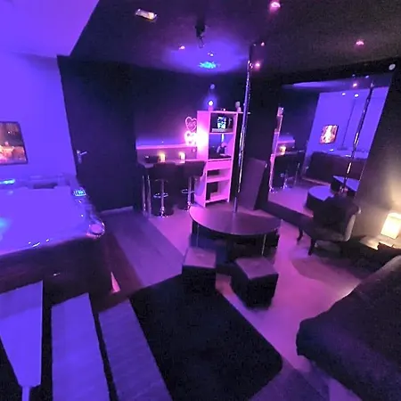Loveroom Sexyloveroom 4* ריווזאלט