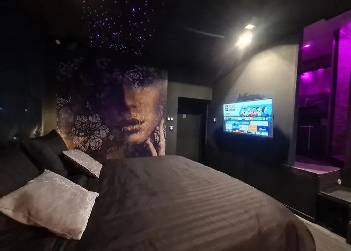 Frühstückspension Loveroom Sexyloveroom Rivesaltes